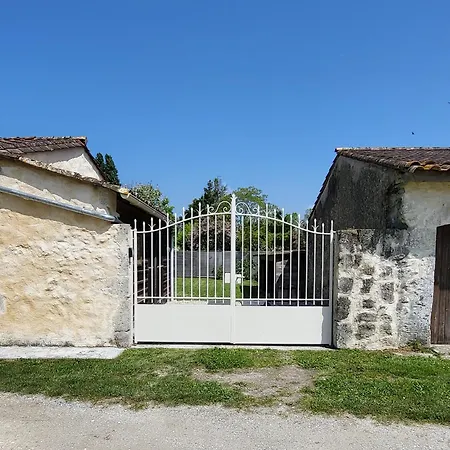 Chez Agatha Bed & Breakfast